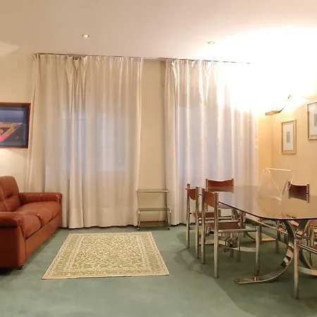 Verona Luxury 2 *